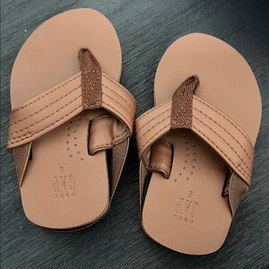 GAP Kids Tan Sandals New w/o tags